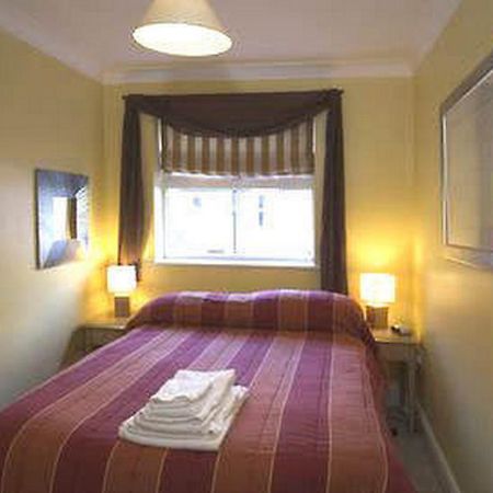 Hof - Stanshawe Court Apartments Reading Dış mekan fotoğraf